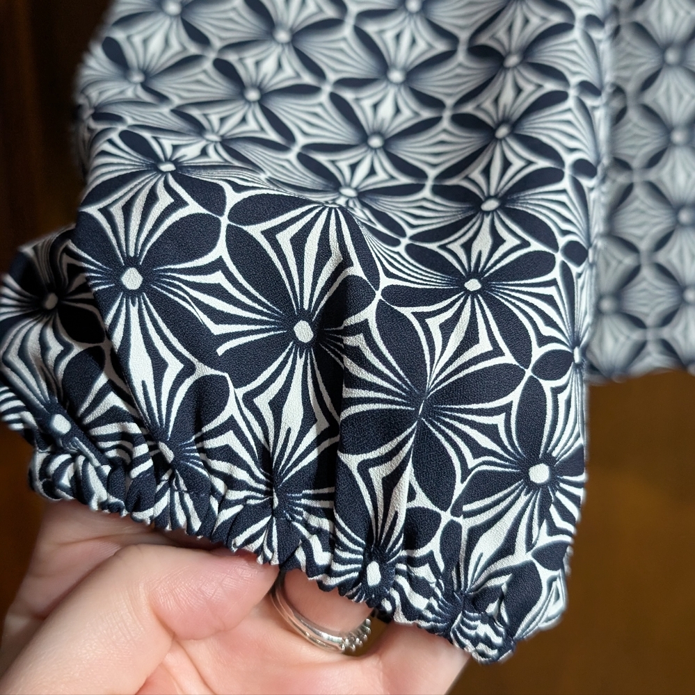 Loft M Euc Geometric Patterned Blouse - image 2